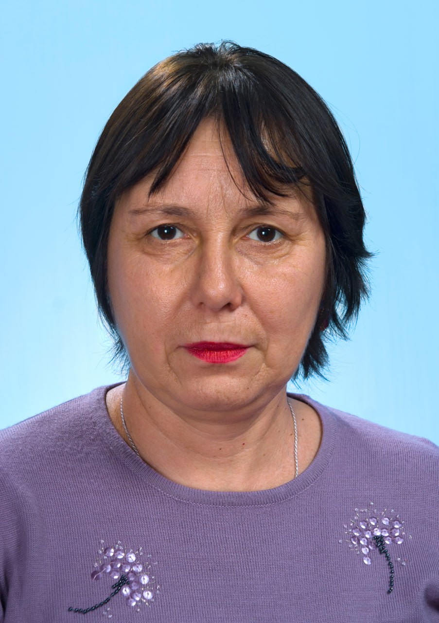 Лазуткина Ирина Петровна.